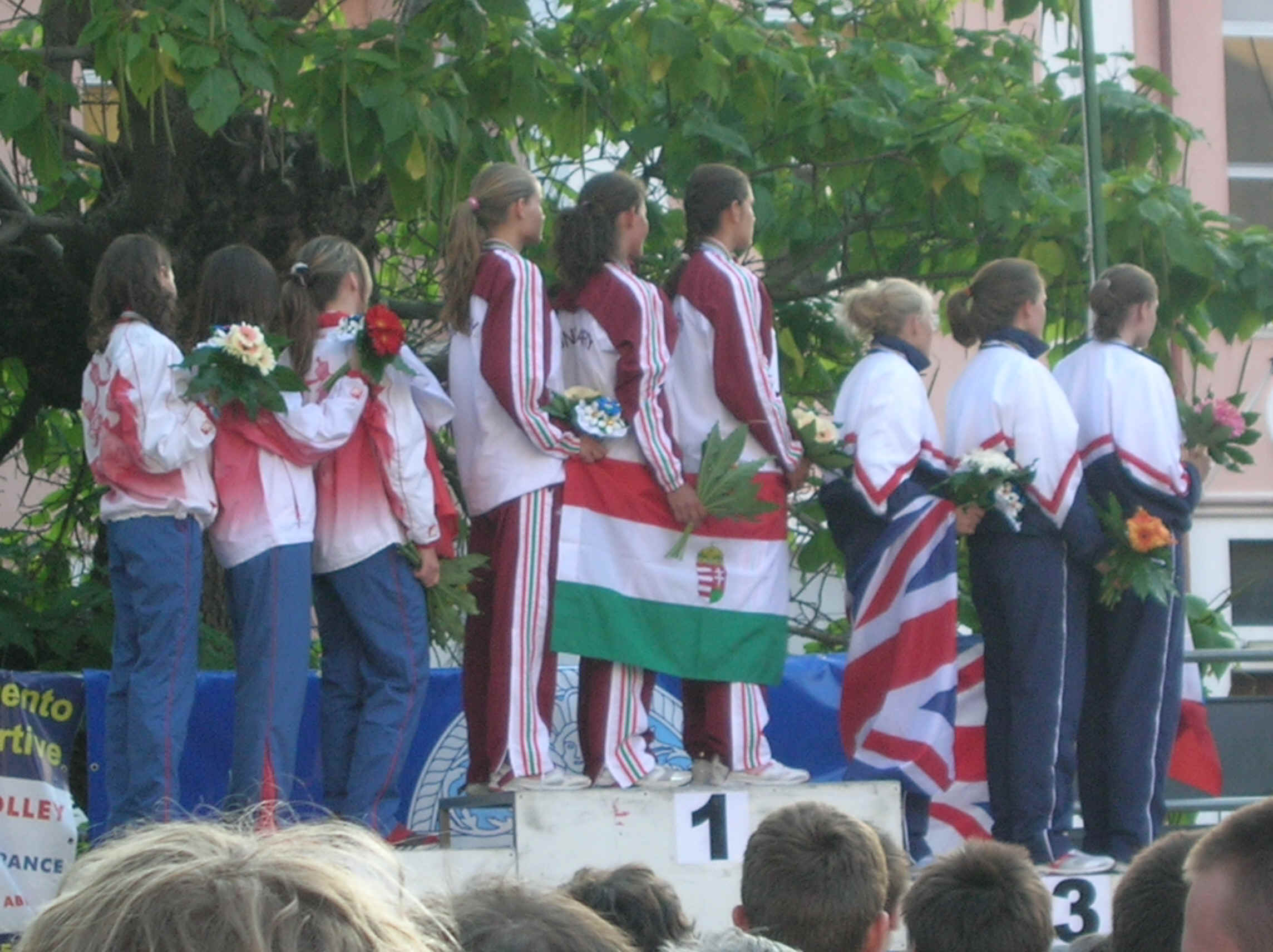 Podio femminile a squadre